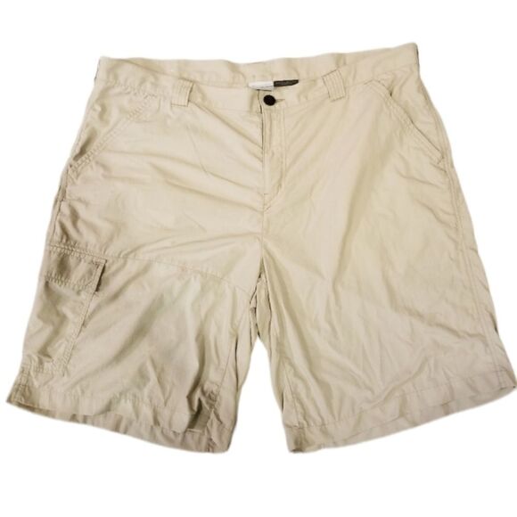 Columbia Khaki Omni Shade Sun Protection Size 42 - Picture 1 of 5